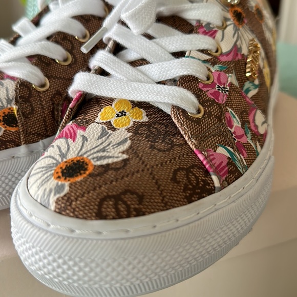 Guess sneakers 8,5 - Picture 3 of 11